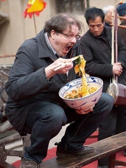 陕西，向尊敬的听众朋友们问好！